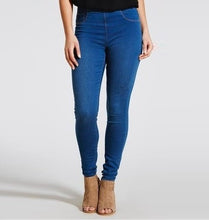 Indlæs billede til gallerivisning Pantaloons Ladies Jeans
