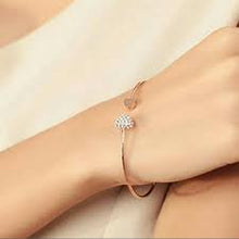 Indlæs billede til gallerivisning Bangle Bracelet
